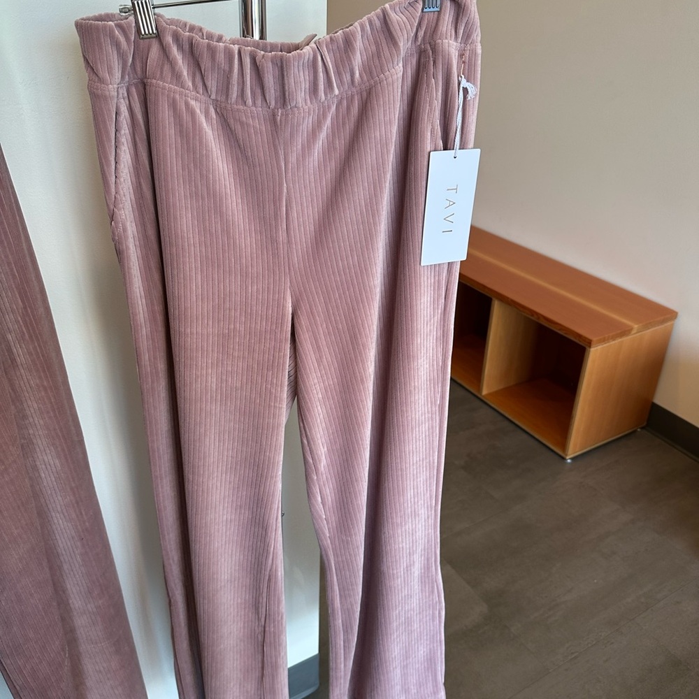 NWT Tavi Mauve Brushed Ribbed Pants